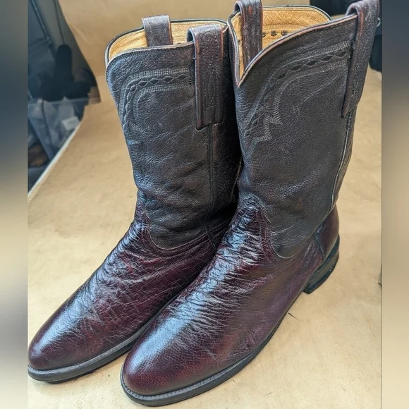 Lucchese Boots men's size 10 D. Exotic Genuine Black Cherry Smooth Ostrich leath